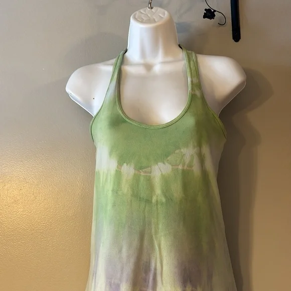 Lululemon RACERBACK tank top - Picture 3 of 3